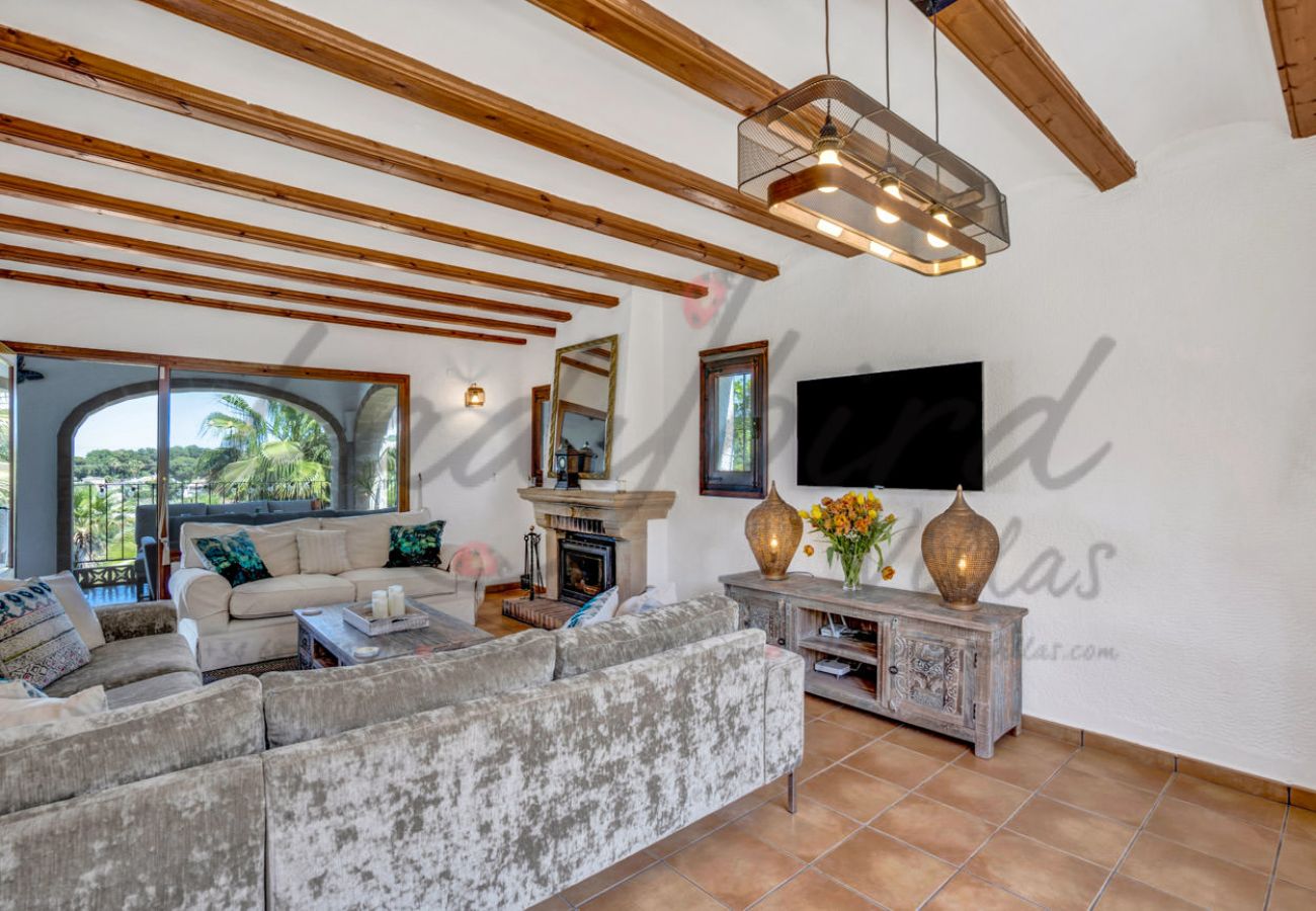 Villa in Javea - LB041 Four bedroom villa with private pool