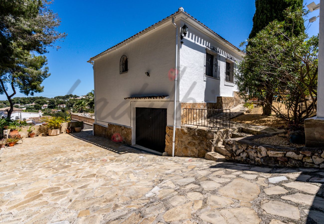 Villa in Javea - LB041 Four bedroom villa with private pool