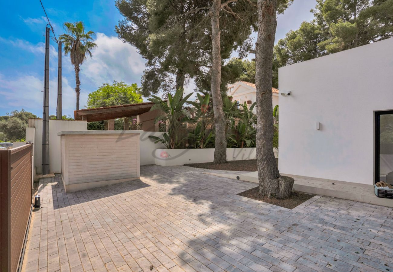 Villa in Denia - LB042 Modern bright Villa on a flat plot