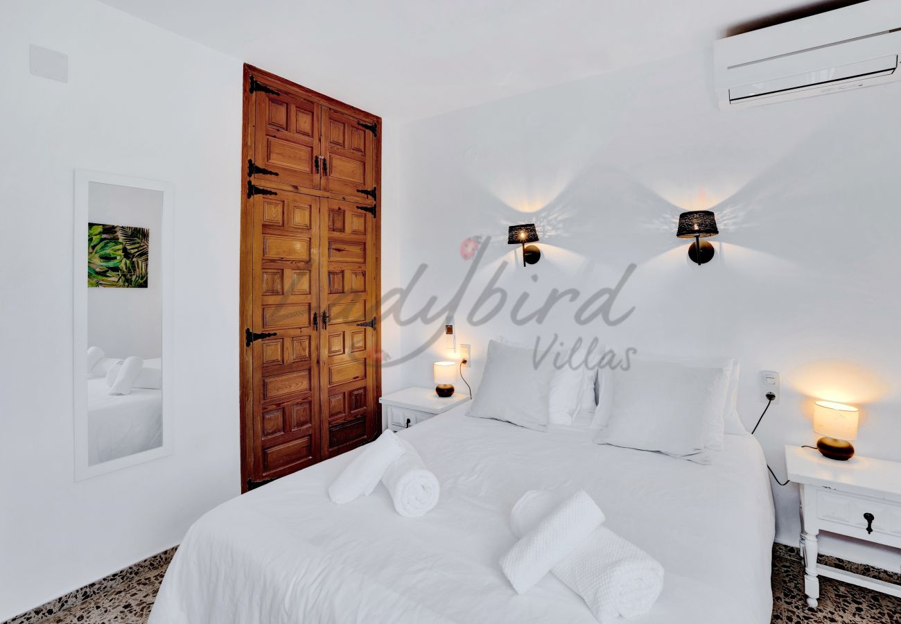 Villa in Denia - LB041 two bedroom villa with pool