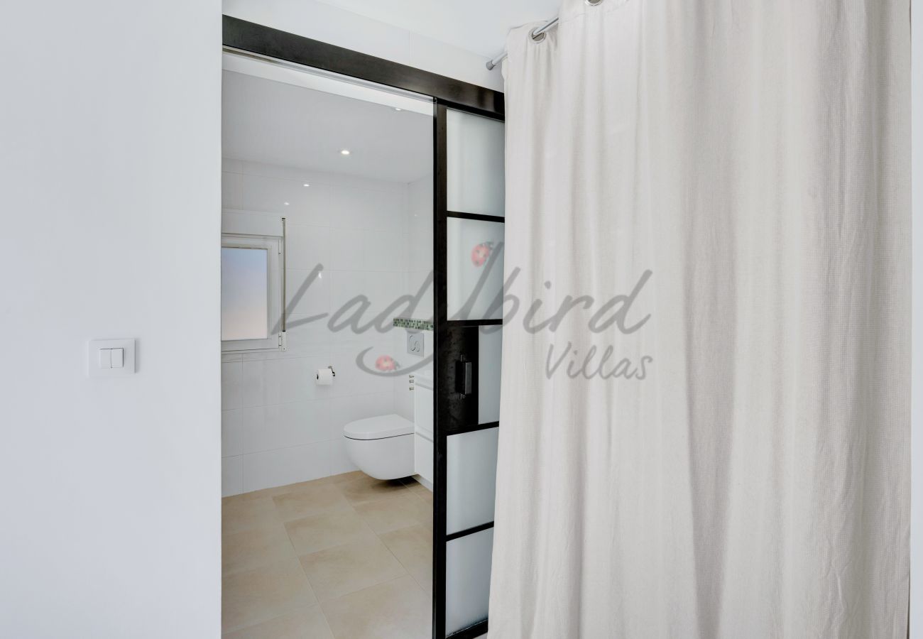Villa in Denia - LB041 two bedroom villa with pool