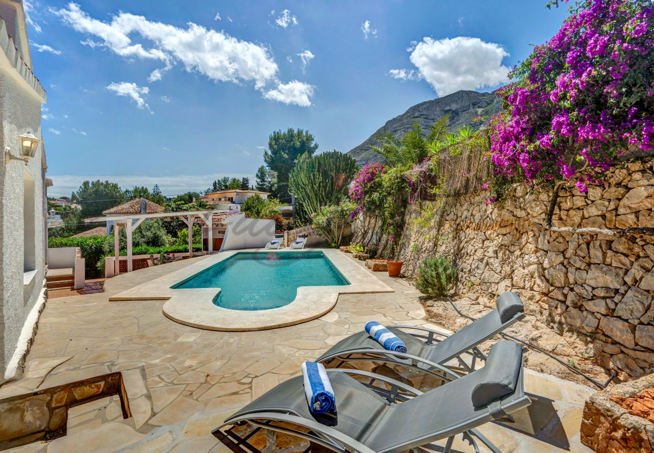 Villa in Denia - LB041 two bedroom villa with pool