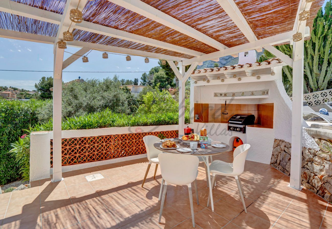 Villa in Denia - LB041 two bedroom villa with pool