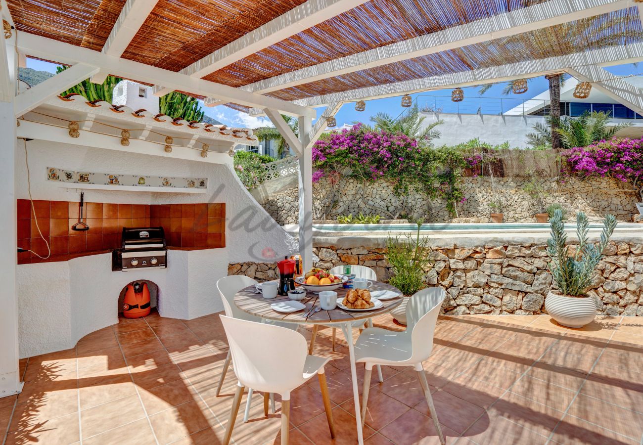 Villa in Denia - LB041 two bedroom villa with pool